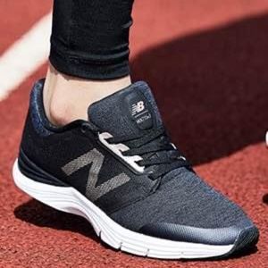 BRAND NEW women new balance 715v3 training shoes size US 6.5